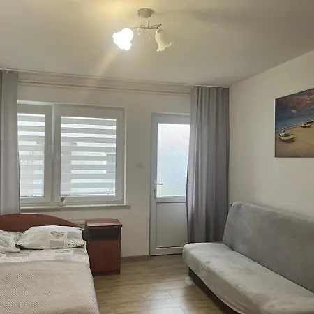 Goscinne U Rybaka Rum i privatbostad Karwia