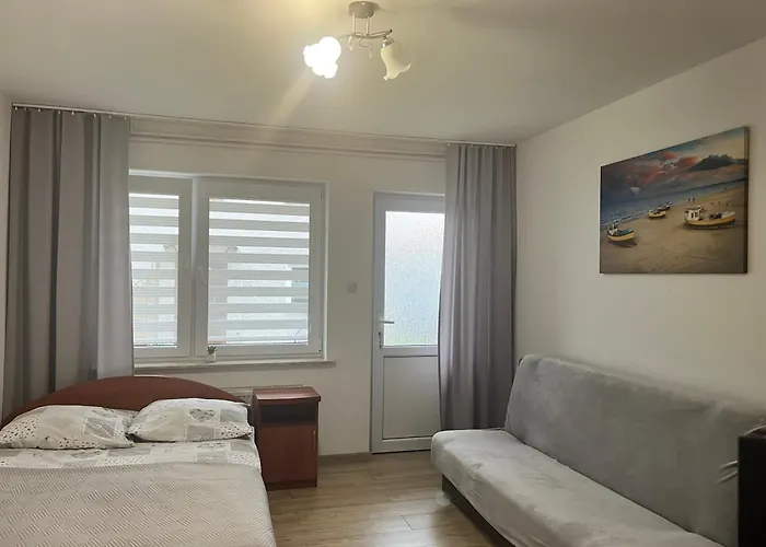 Goscinne U Rybaka Rum i privatbostad Karwia